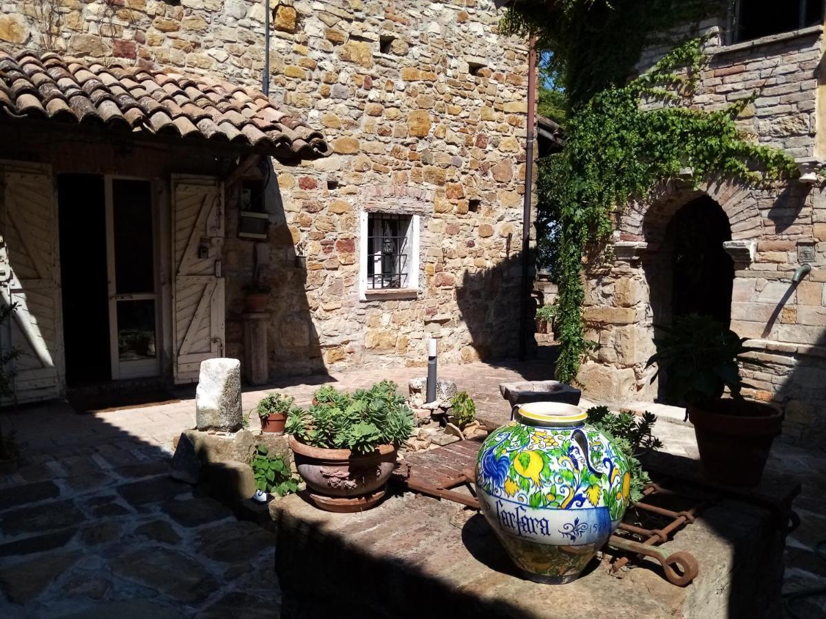 Gasthaus Morelli House Montalbo Exterior foto