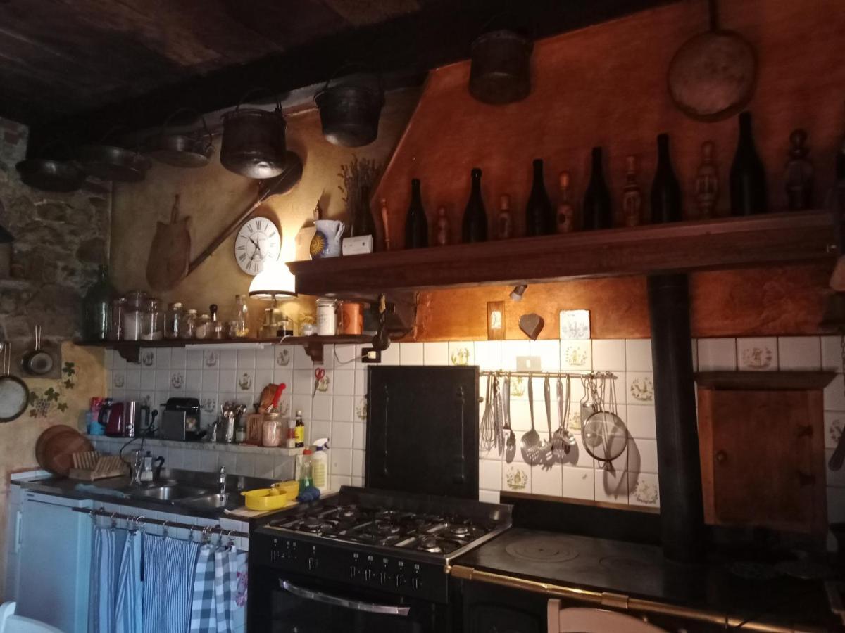 Gasthaus Morelli House Montalbo Exterior foto