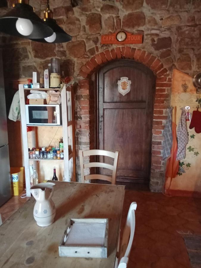 Gasthaus Morelli House Montalbo Exterior foto