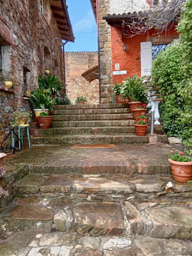 Gasthaus Morelli House Montalbo Exterior foto